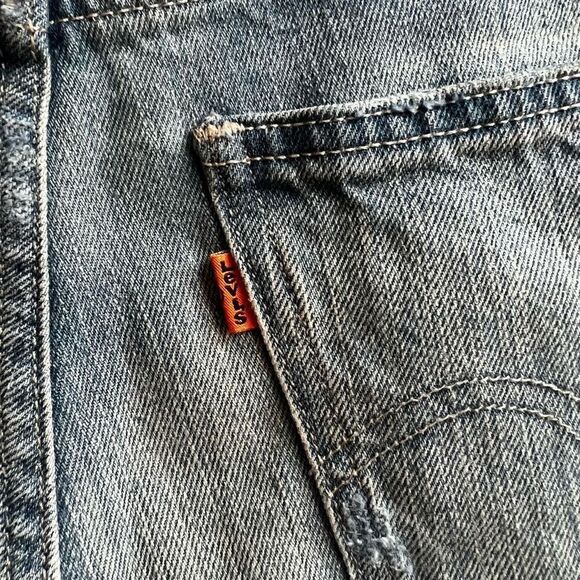 Levi's Women's Distressed Cutoff Jeans Denim Shorts Blue Size 28 - Picture 7 of 12